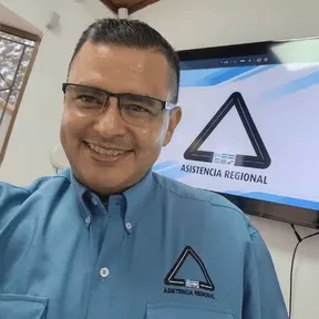 Yuviny Solorzano — Gerente General - Asistencia Regional